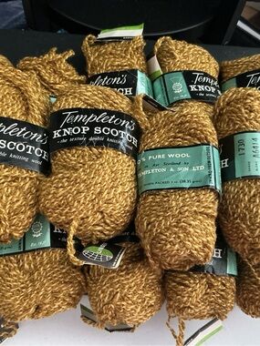Templeton's Knop Scotch Pure Wool Yarn by Unger - Gold/Brown 14 skeins 1oz Each